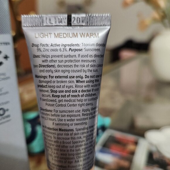 IT Cosmetics CC+ Cream Full Coverage Color Correcting Foundation with SPF 50+ - Picture 5 of 5